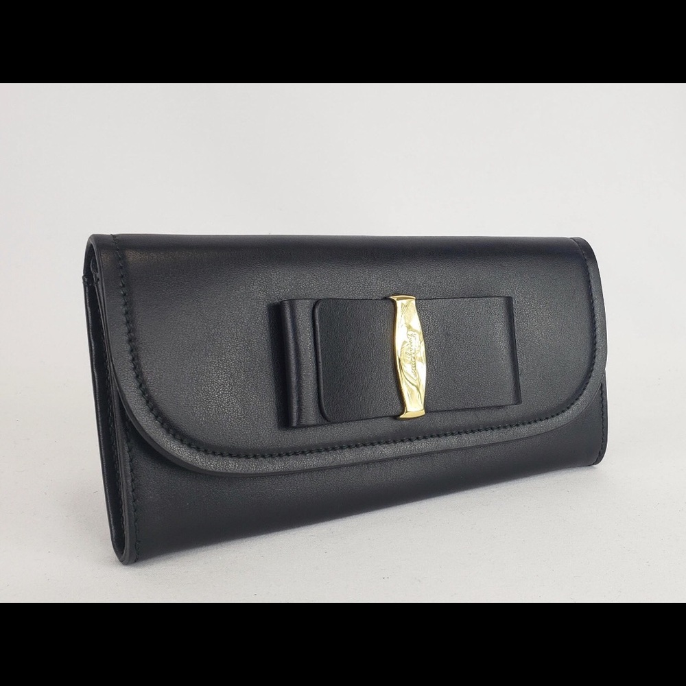 Salvatore Ferragamo Vara Bow Continental Wallet NEW IN BOX